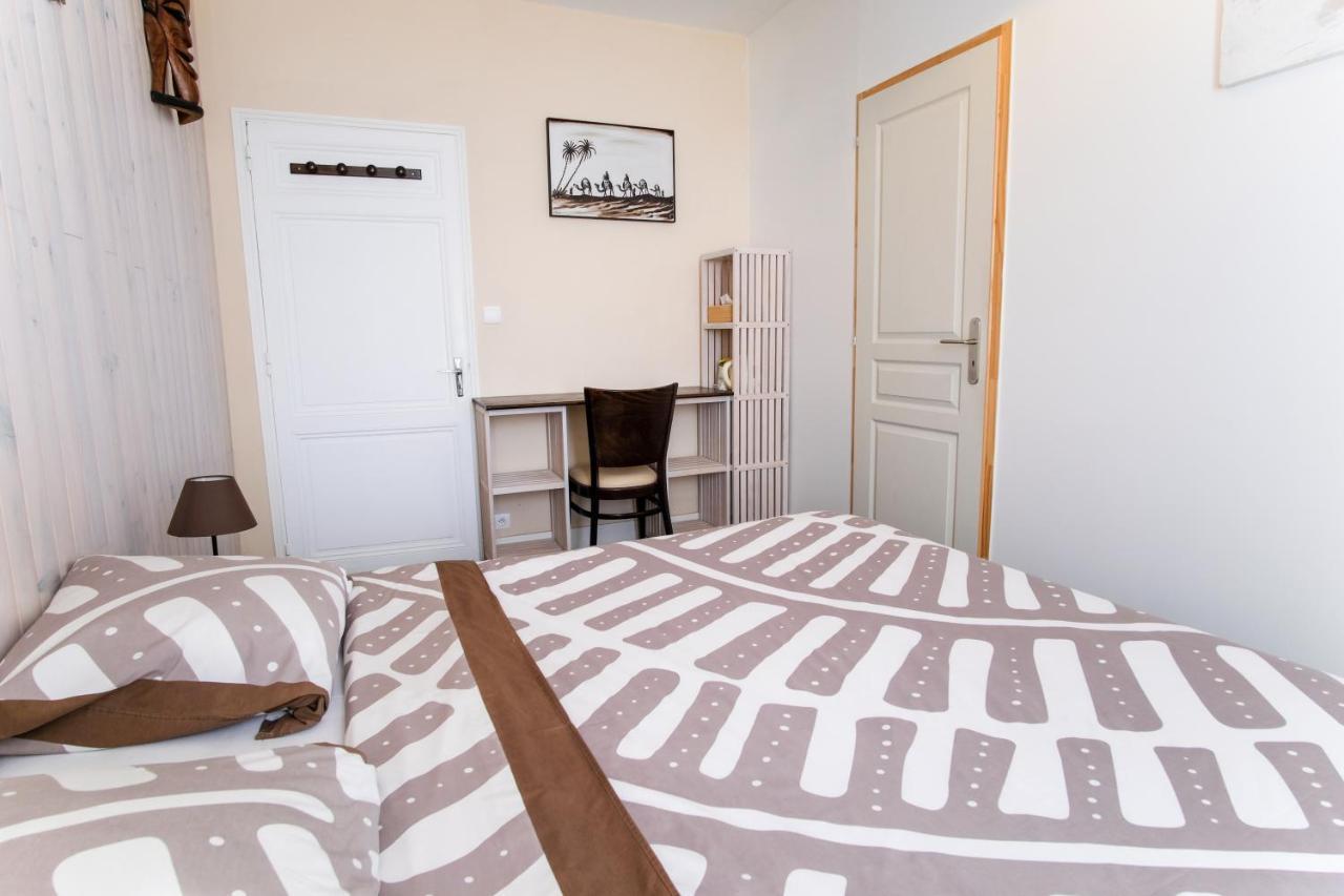 Les Gues Rivieres Bed and Breakfast Pujols  Eksteriør billede