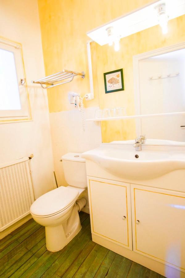 Les Gues Rivieres Bed and Breakfast Pujols  Eksteriør billede