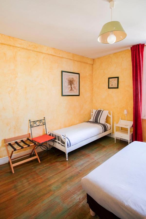 Les Gues Rivieres Bed and Breakfast Pujols  Eksteriør billede
